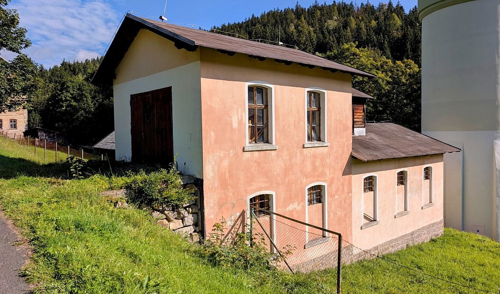 Skladovací prostor - garáž v Kořenově, Kořenov – náhled fotky 4