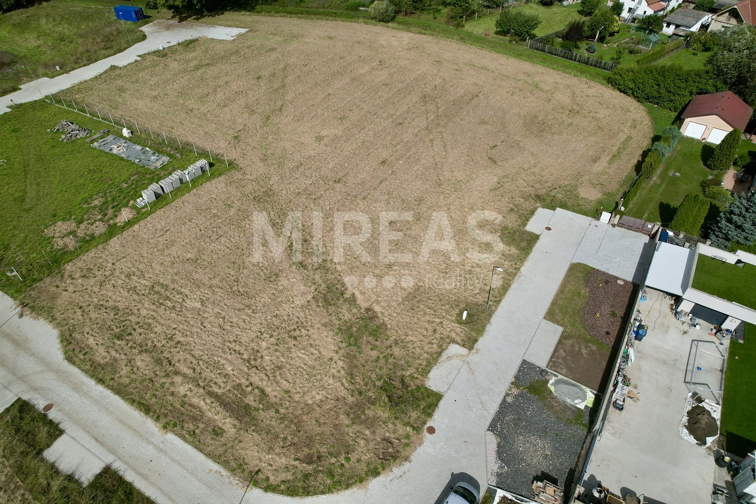 Prodej stavebního pozemku 955 m² — photo 3