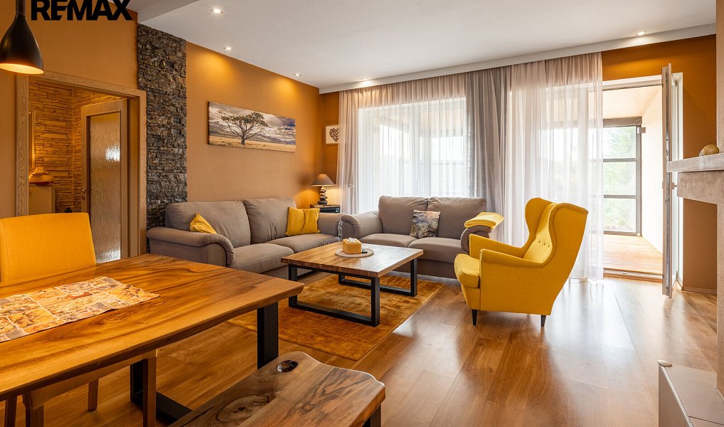 Prodej domu 199 m² s pozemkem 524 m², Hovorčovice – náhled fotky 15