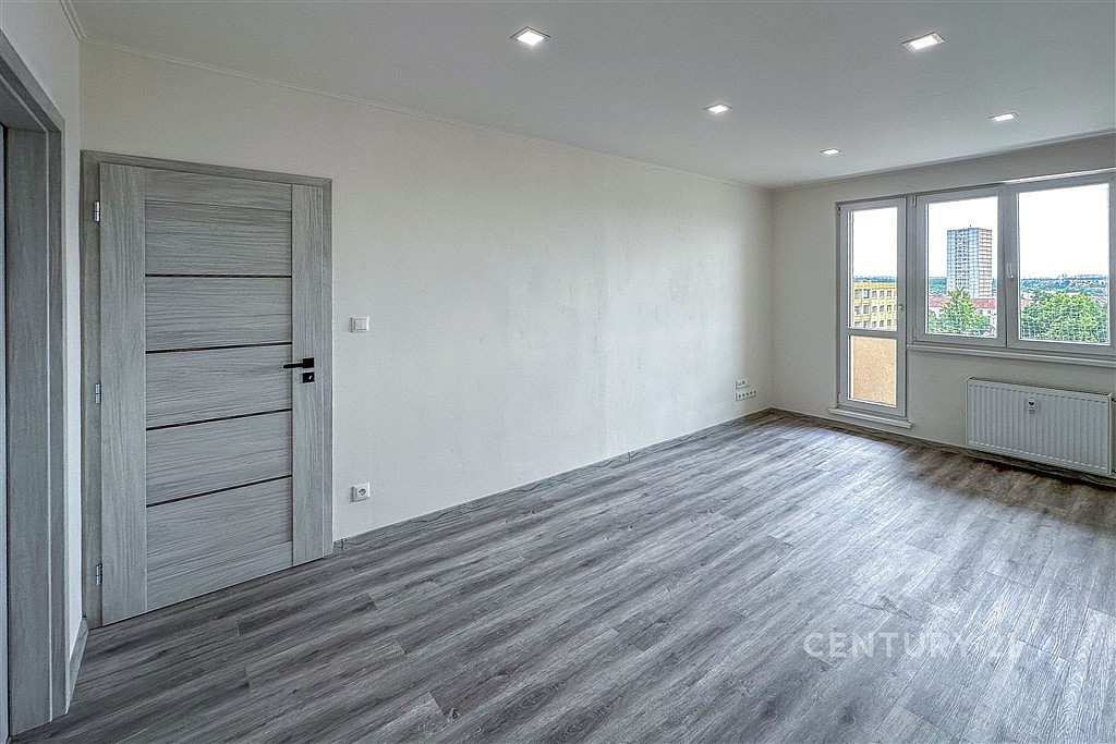 Pronájem bytu 2+1 53 m² — photo 2