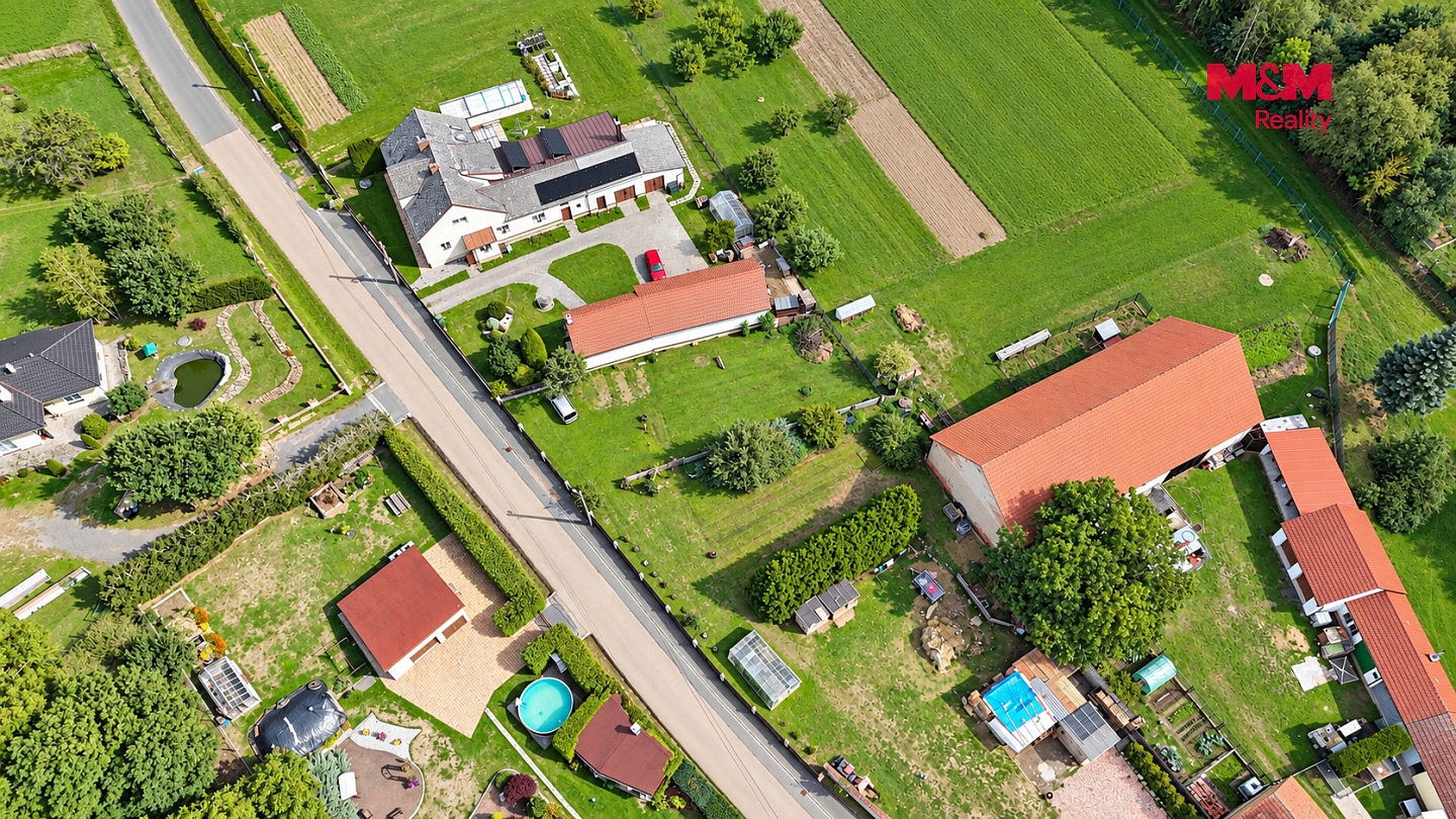 Prodej stavebního pozemku 566 m² – fotografie 5