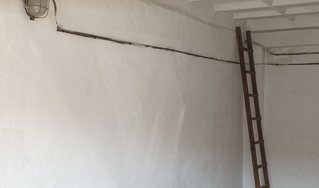 Pronájem zděné garáže 19 m² - Kolín, U Cihelny | elektřina | bez provize | ihned volná, Kolín – náhled fotky 2