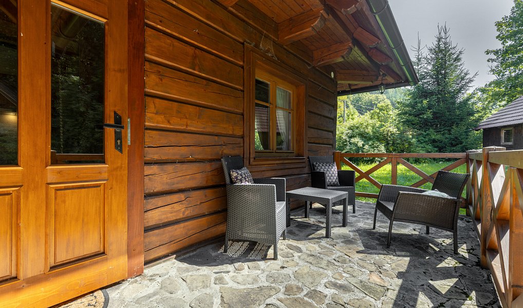Prodej ubytovacího objektu 155 m², Karolinka – náhled fotky 23