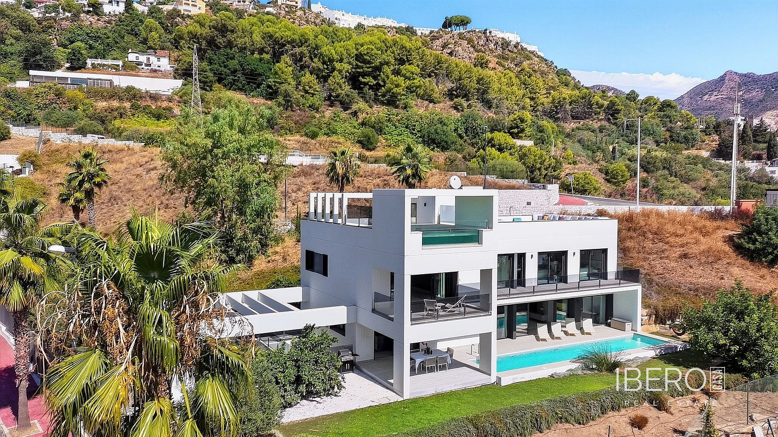 Prodej domu 514 m² s pozemkem 2 010 m²