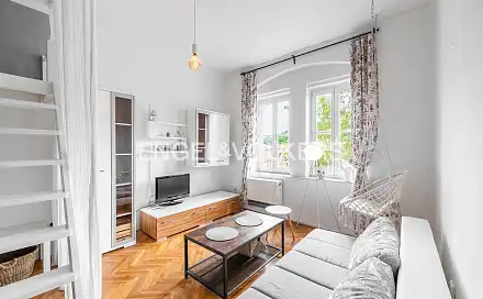 Pronájem bytu 2+kk 36 m², Grafická, Praha 5 - Smíchov