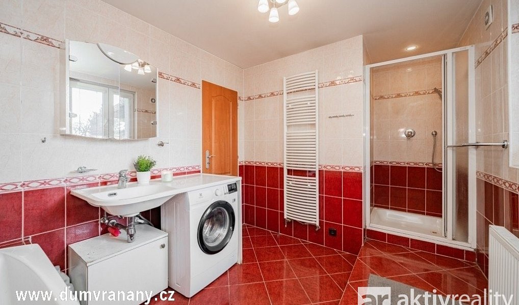 Prodej domu 283 m² s pozemkem 1 152 m², Vraňany – náhled fotky 15
