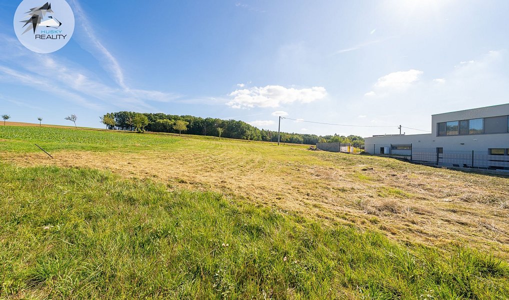 Prodej stavebního pozemku 1 153 m², Zlín – náhled fotky 12