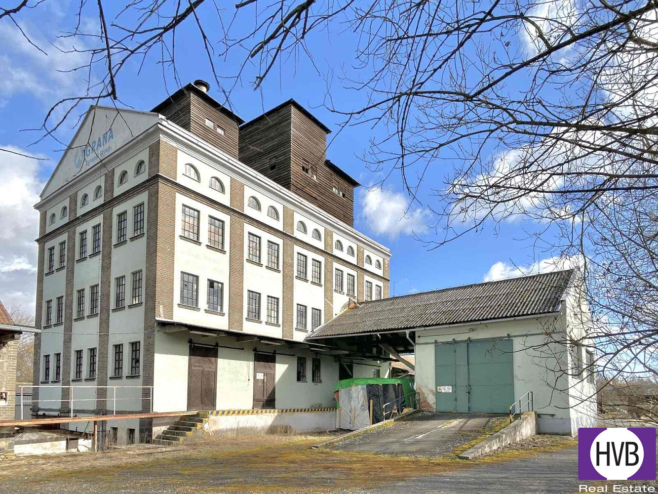 Prodej skladovacích prostor 7 900 m² – fotografie 3