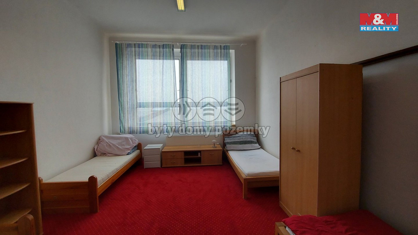Pronájem bytu 1+1 85 m² — photo 2
