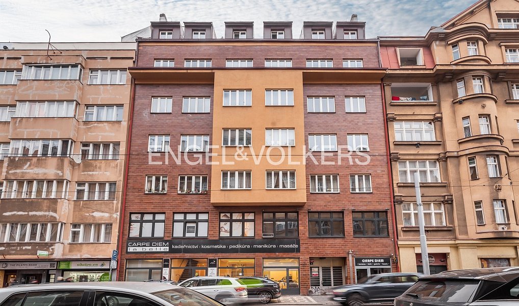 Pronájem obchodních prostor 130 m², Praha – fotka 1 z 8