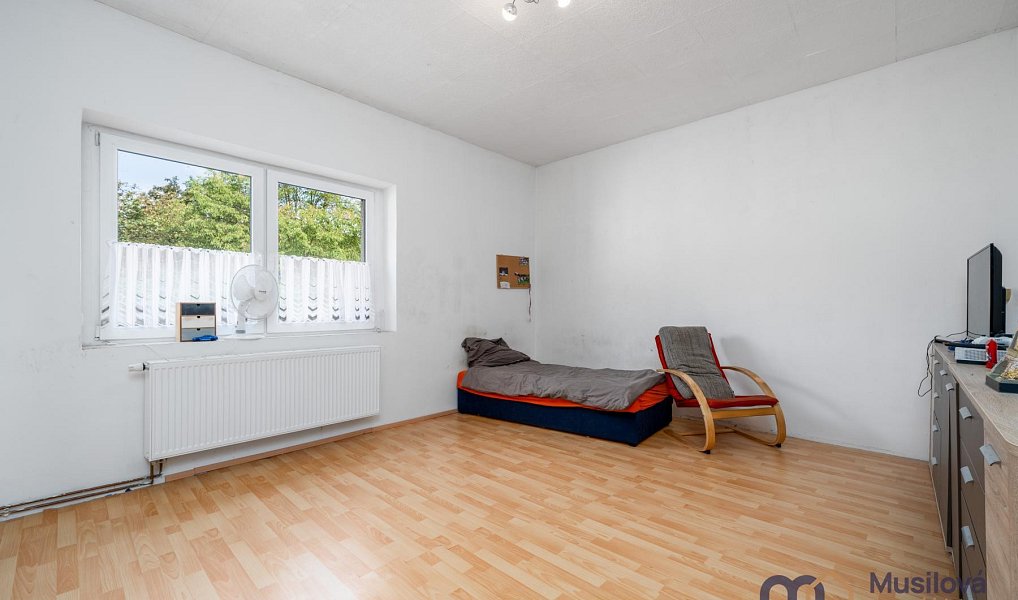 Prodej domu 210 m² s pozemkem 322 m², Novosedlice – náhled fotky 11
