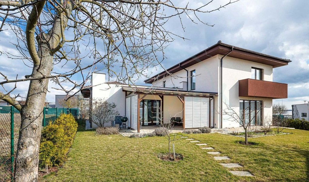 Prodej domu 244 m² s pozemkem 972 m², Vysoký Újezd – náhled fotky 28