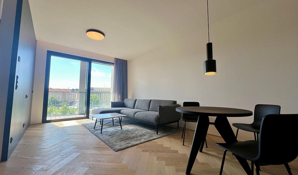 Pronájem bytu 2+kk 64 m², Praha – náhled fotky 18