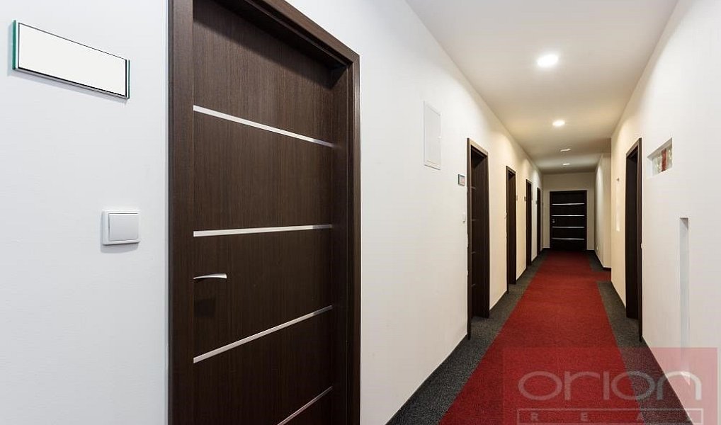 Pronájem kanceláře 38 m², Praha – náhled fotky 4