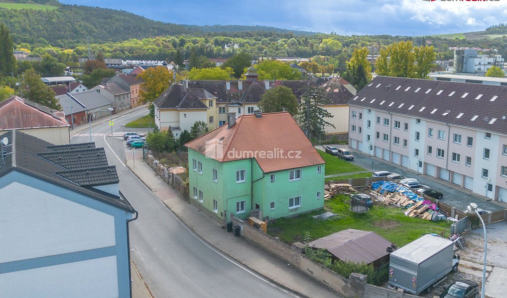Prodej domu 360 m² s pozemkem 657 m², Králův Dvůr – náhled fotky 2