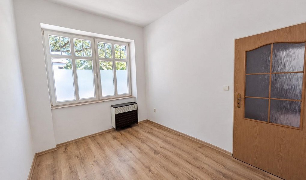 Pronájem bytu 1+1 36 m², Aš – náhled fotky 3
