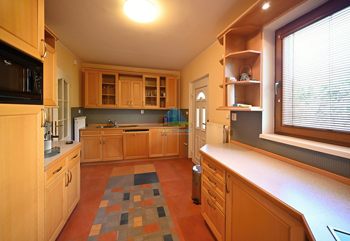 Prodej domu 135 m² s pozemkem 766 m² – fotografie 2