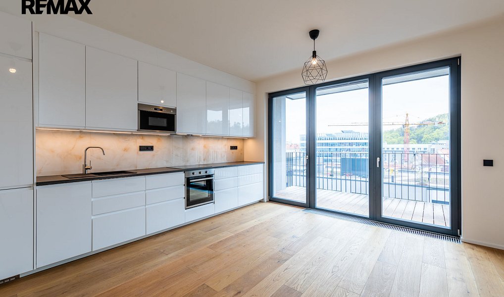 Pronájem bytu 2+kk 66 m², Praha – náhled fotky 6