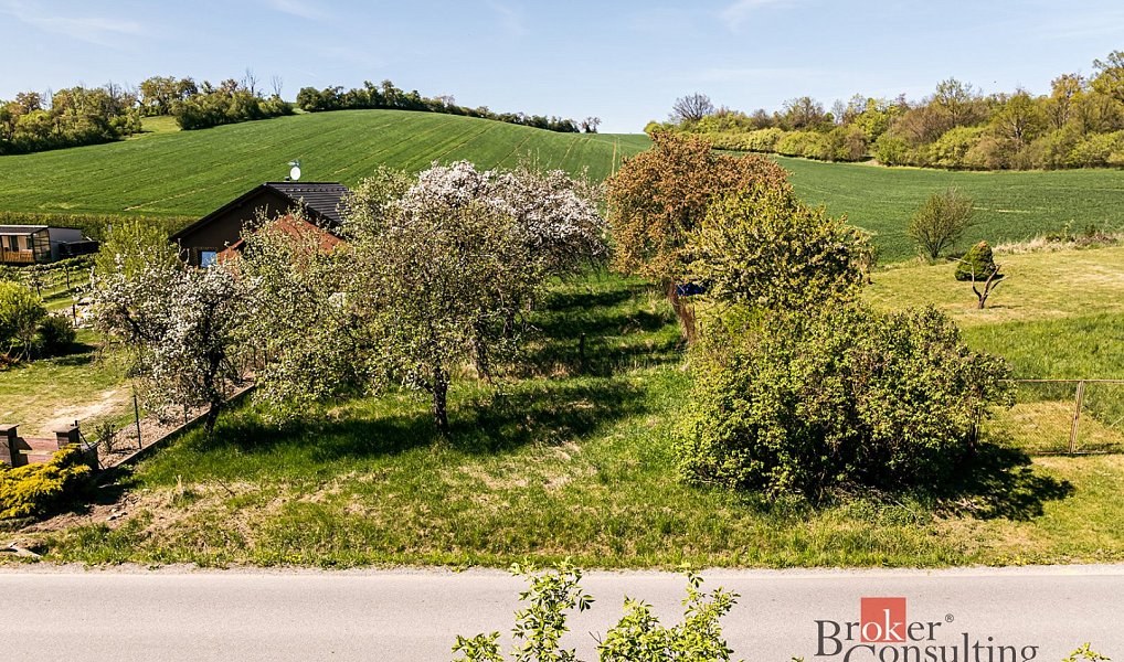 Prodej stavebního pozemku 996 m², Čáslavice – náhled fotky 9