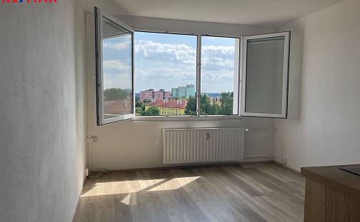 Pronájem bytu 1+kk 20 m², Hroznatova, Mariánské Lázně - Úšovice, okres Cheb
