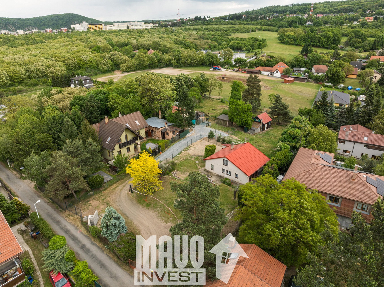 Prodej stavebního pozemku 550 m² – další