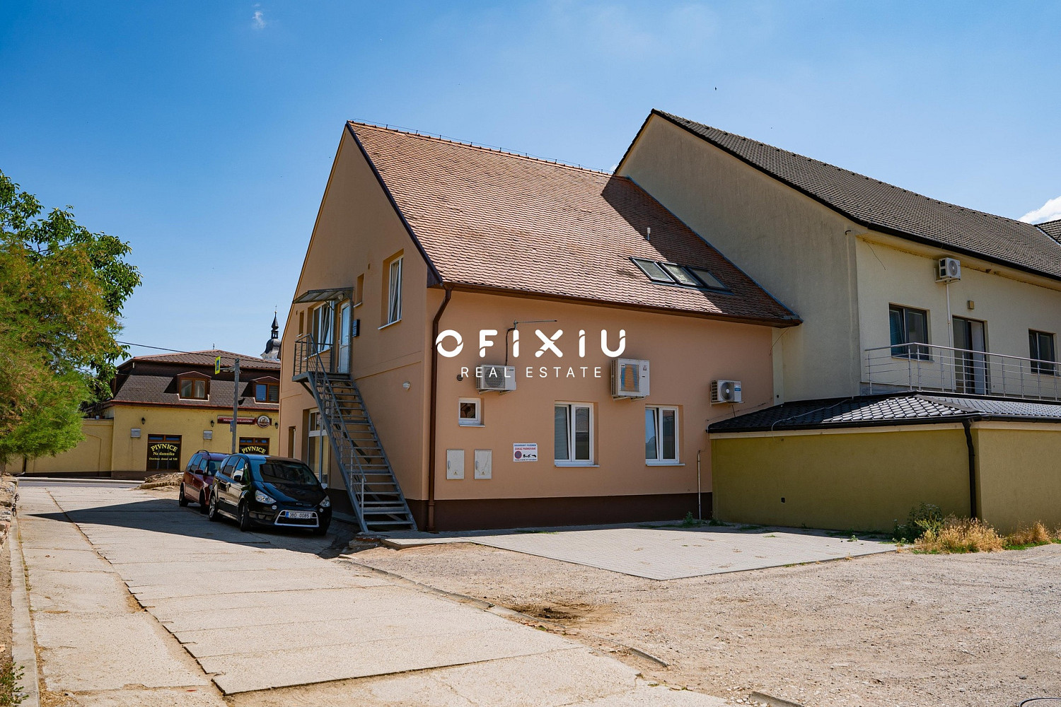 Prodej nájemního domu, činžáku 276 m² – fotografie 2