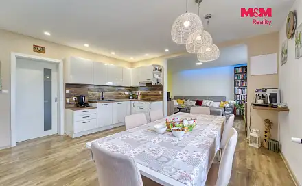 Prodej domu 197 m² s pozemkem 1 100 m², Horní Kozolupy, okres Tachov