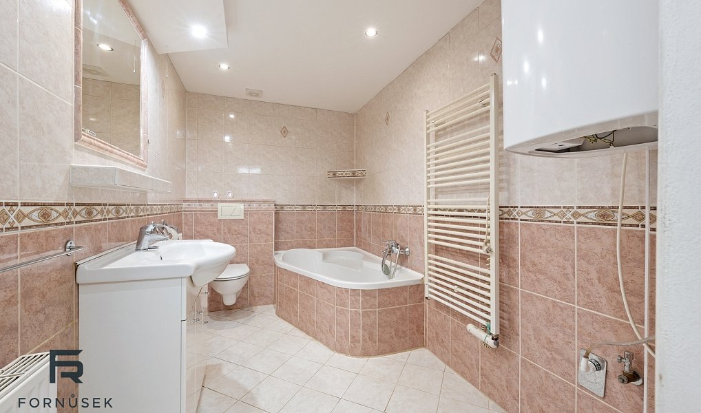 Prodej domu 93 m² s pozemkem 122 m², Zlechov – náhled fotky 11