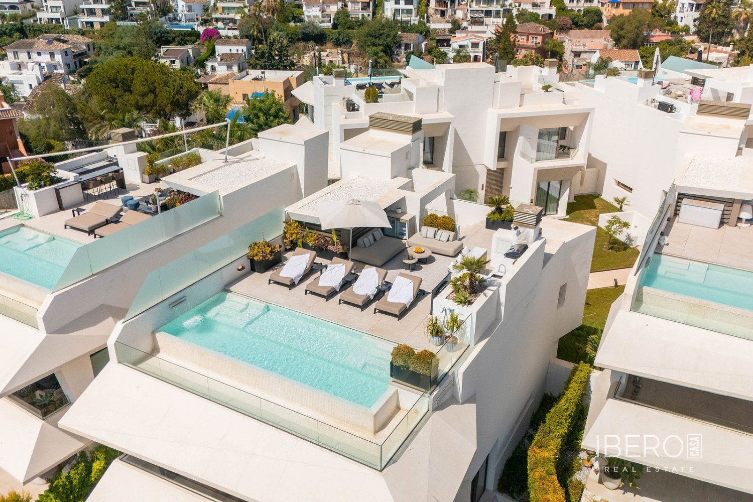 Prodej domu 665 m² s pozemkem 220 m², Nueva Andalucía