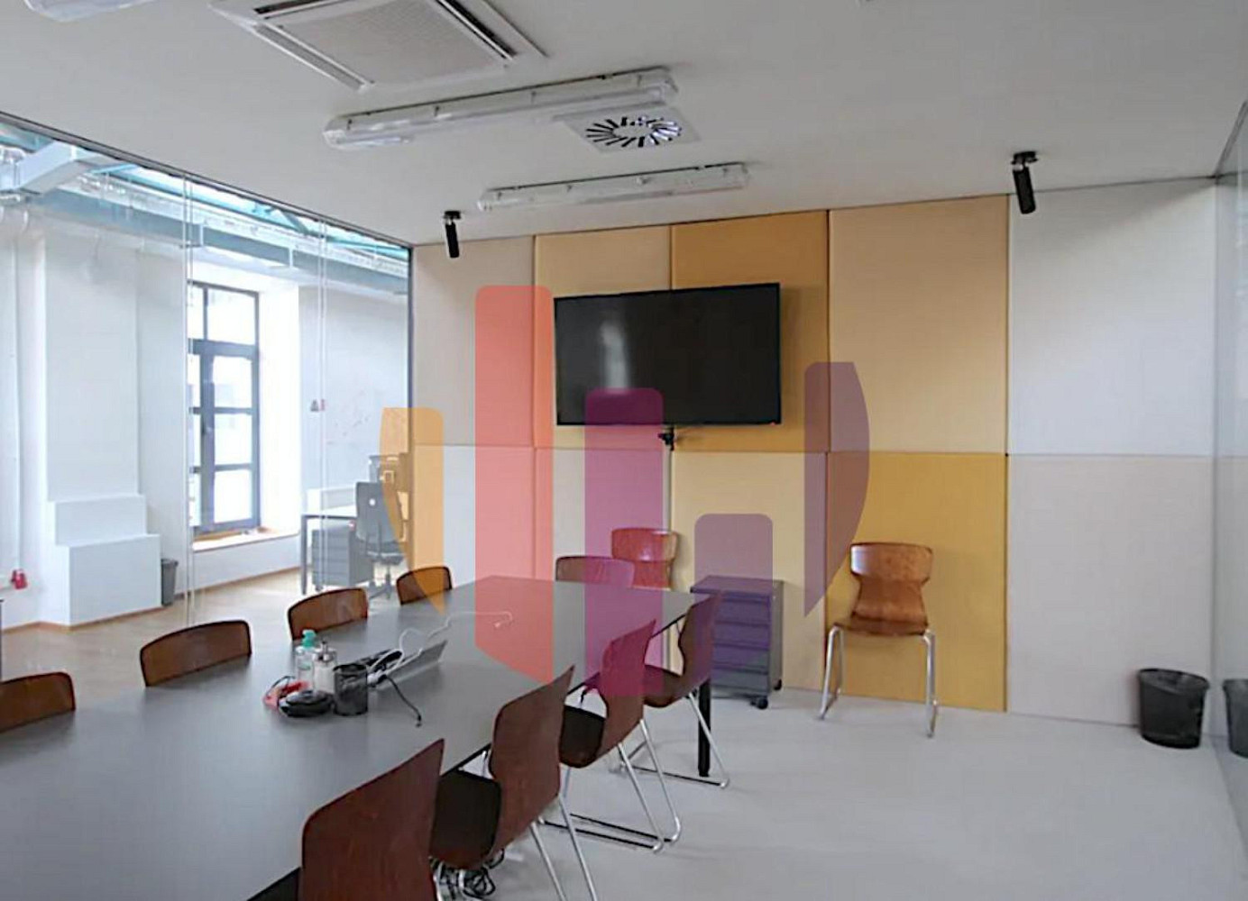 Pronájem kanceláře 706 m² — photo 3