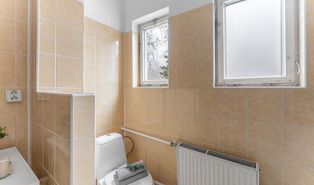 Prodej domu 80 m² s pozemkem 1 203 m², Husinec – náhled fotky 8