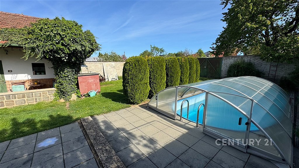 Prodej domu 174 m² s pozemkem 863 m² — photo 2