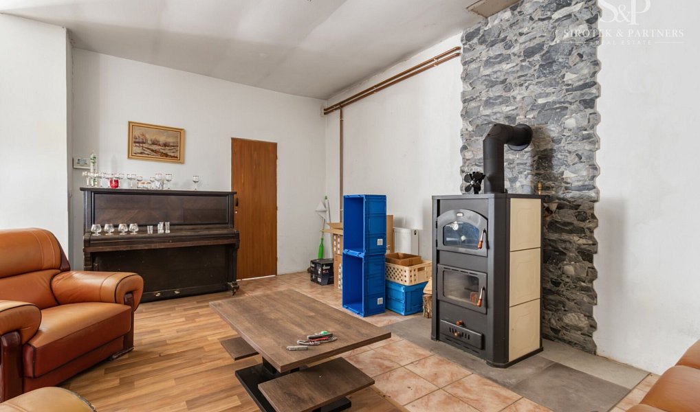 Prodej domu 350 m² s pozemkem 3 430 m², Kolešov – náhled fotky 6