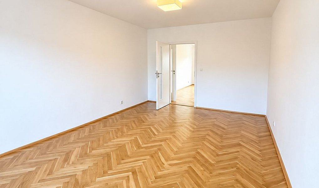 Pronájem bytu 3+1 76 m², Plzeň – náhled fotky 17