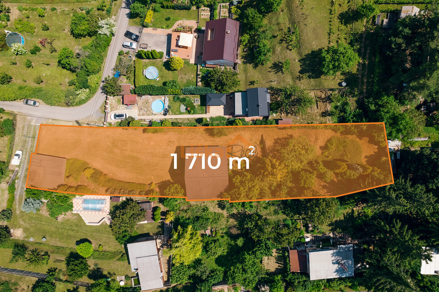 Prodej stavebního pozemku 1 710 m² – fotografie 2