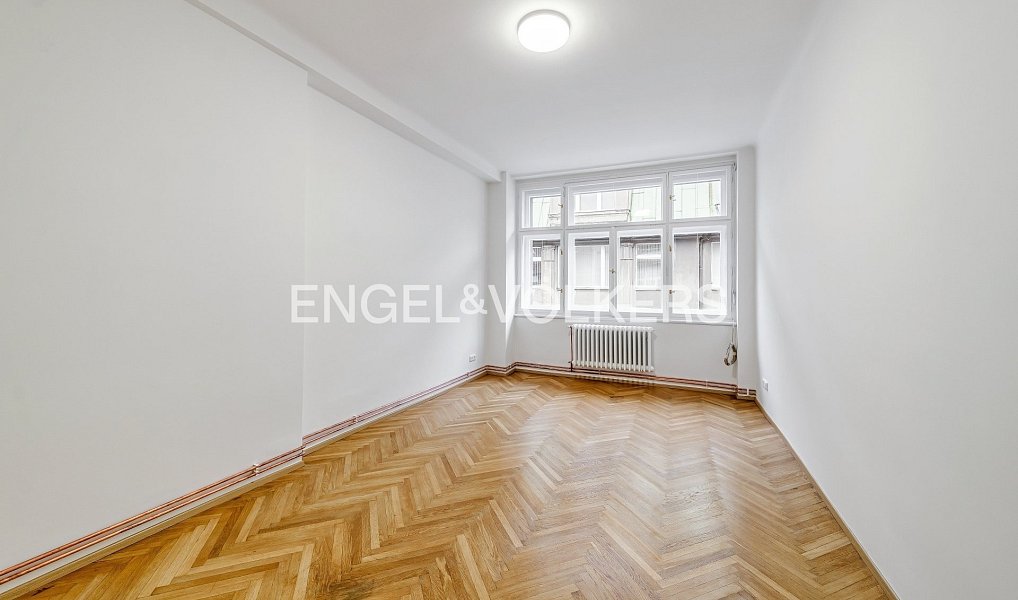 Pronájem bytu 3+1 120 m², Praha – náhled fotky 4