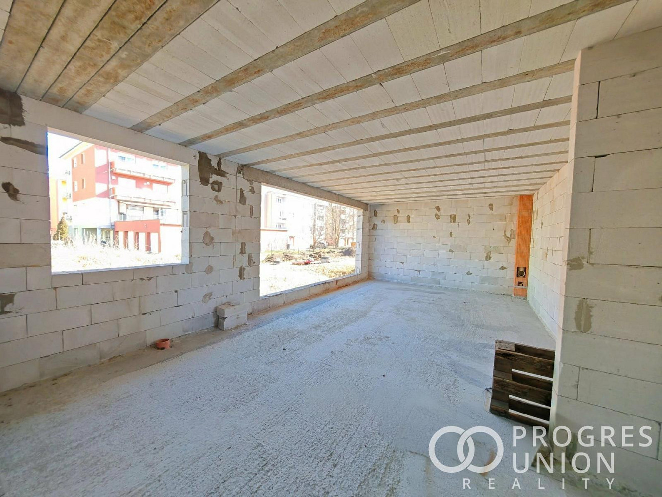 Prodej domu 234 m² s pozemkem 900 m² – pohled 2