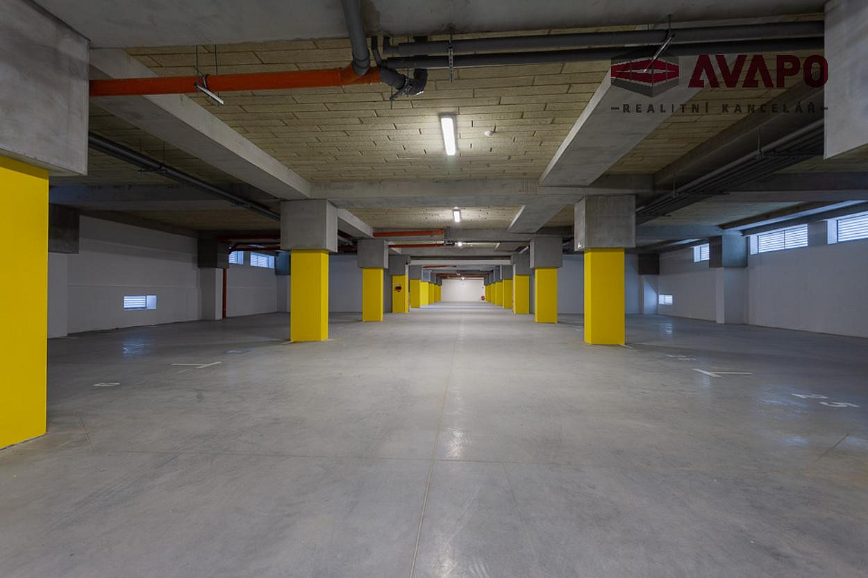 Pronájem garážového parkovacího místa ul. Provaznická, Opava