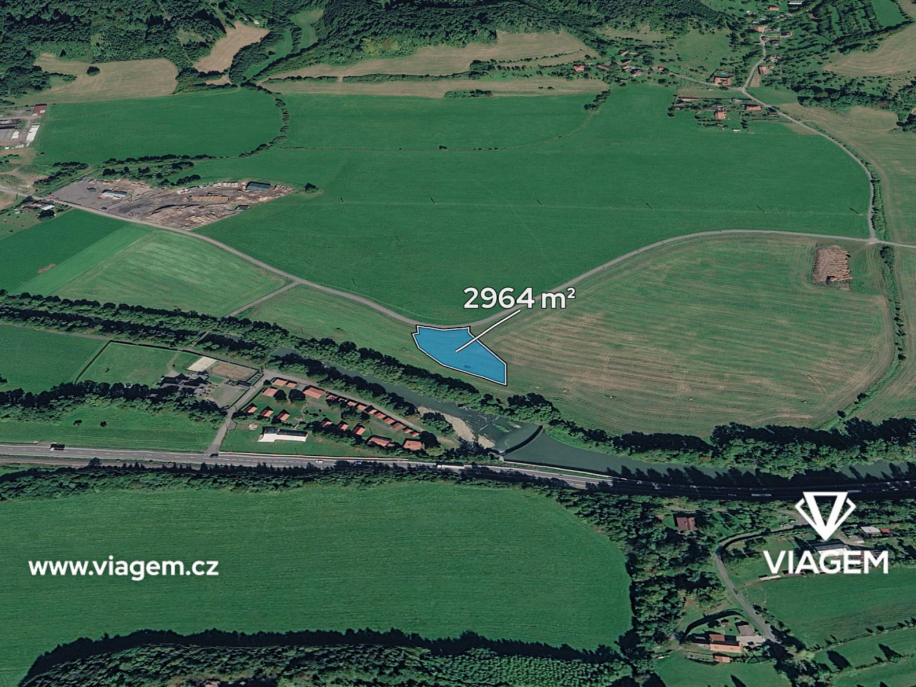 Prodej pole 592 m²