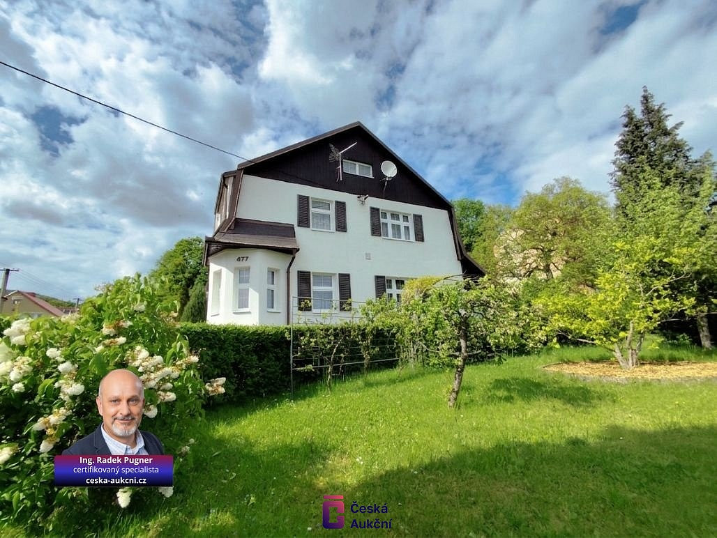 Prodej domu 330 m² s pozemkem 1 067 m²