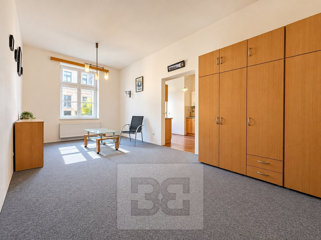 Pronájem bytu 1+1 38 m² – fotografie 3