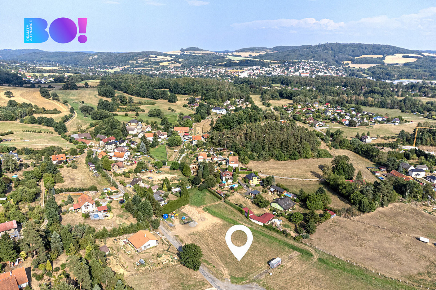 Prodej stavebního pozemku 1 056 m² – fotografie 4