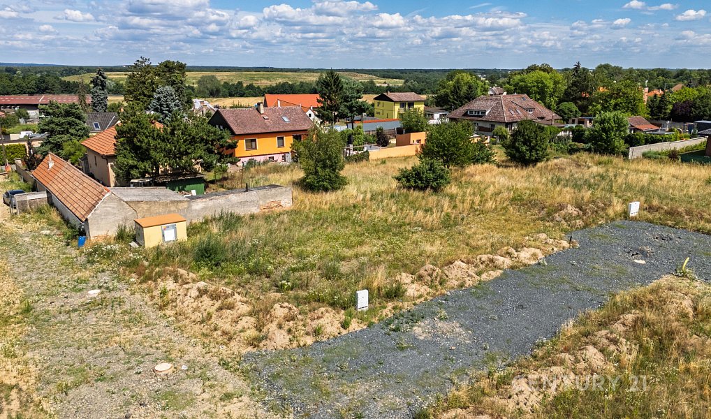 Prodej stavebního pozemku 1 069 m², Záryby – náhled fotky 7
