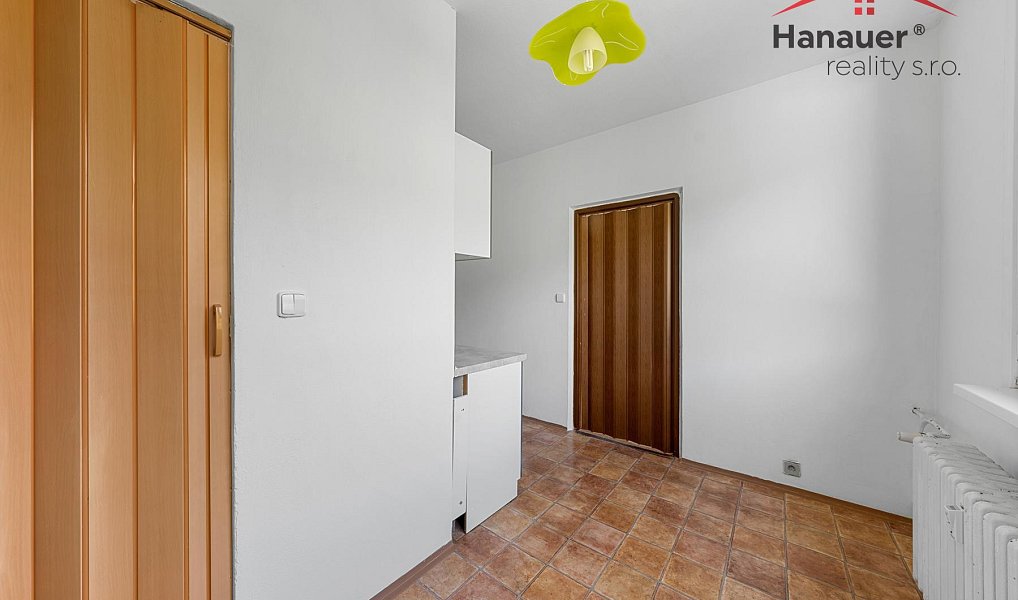 Prodej bytu 3+1 84 m², Povrly – náhled fotky 9