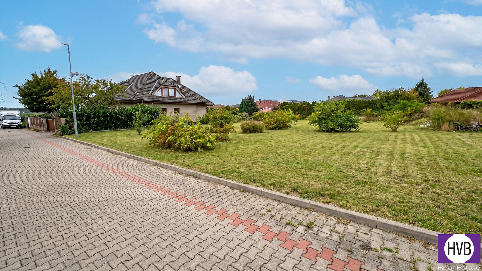 Prodej stavebního pozemku 911 m² – fotografie 5