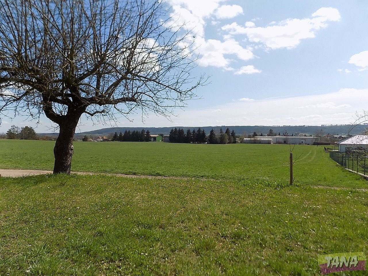 Prodej stavebního pozemku 6 744 m² – pohled 5
