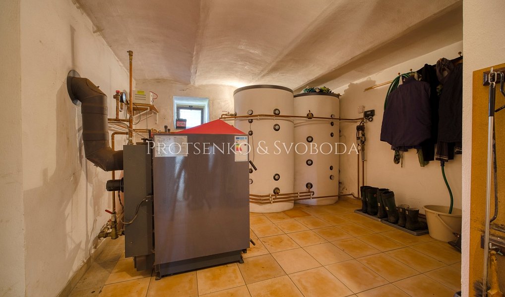 Prodej domu 275 m² s pozemkem 1 947 m², Horní Radouň – náhled fotky 23