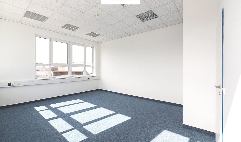 Pronájem skladovacích prostor 5 973 m², Ostředek – náhled fotky 21