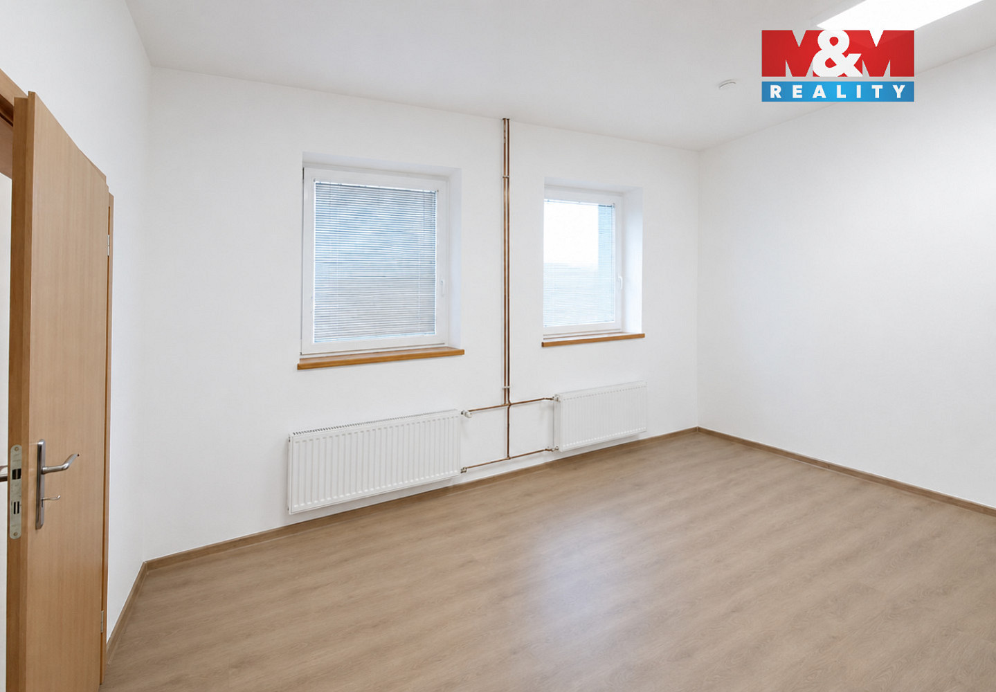 Pronájem kanceláře 43 m² — photo 3
