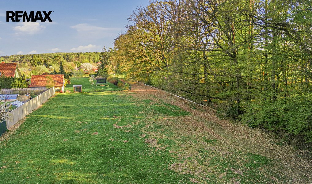 Prodej stavebního pozemku 4 224 m², Louňovice – náhled fotky 4